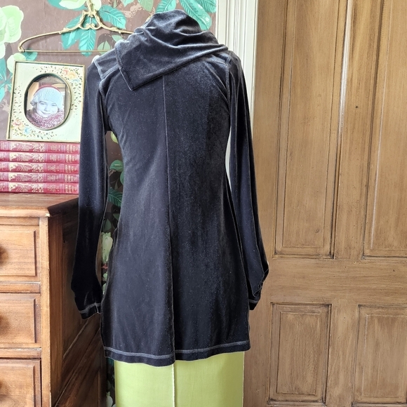 Velvet Turtleneck Pullover Size XS - Picture 7 of 12